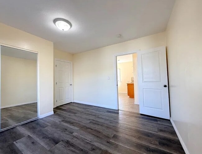 Photo - 1235 W Florence Ave