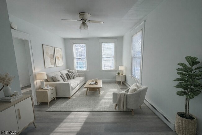 Building Photo - 12 Quincy St Unit 1