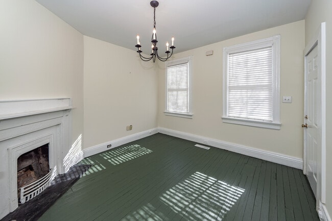 Photo - 34 Amherst St