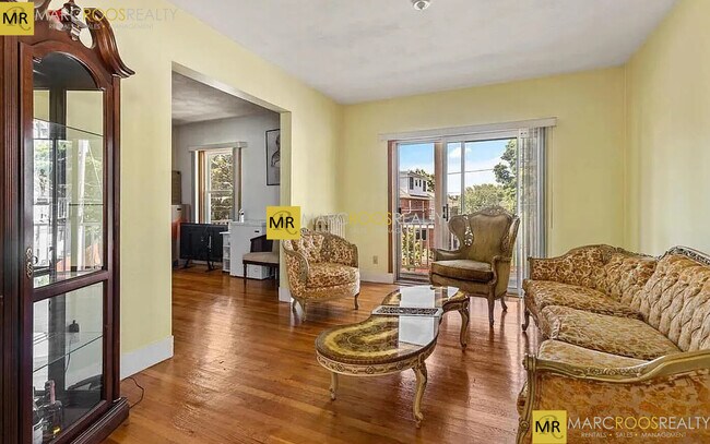 Photo - 38 George St Unit #2