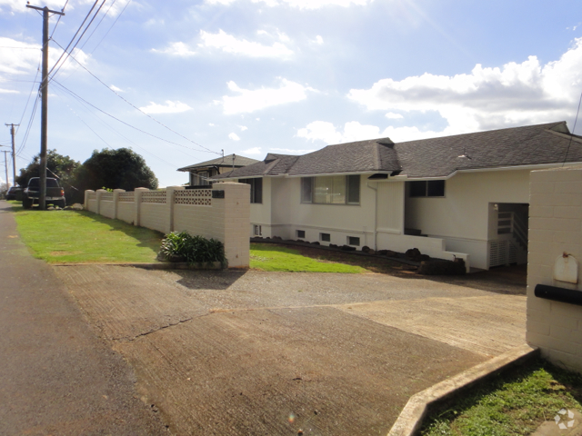 Building Photo - 99-679-679 Halawa Dr Rental