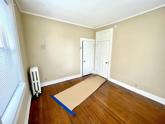 Grand Manor