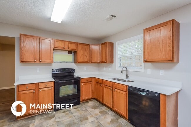 Photo - 6793 Mahonia Pl