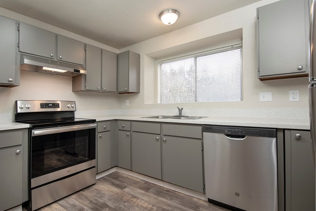 Photo - Windemere Apartments