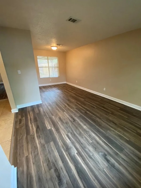 Photo - 652 Carrier Dr