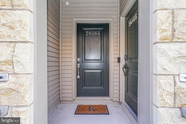 Photo - 20564 Milbridge Ter