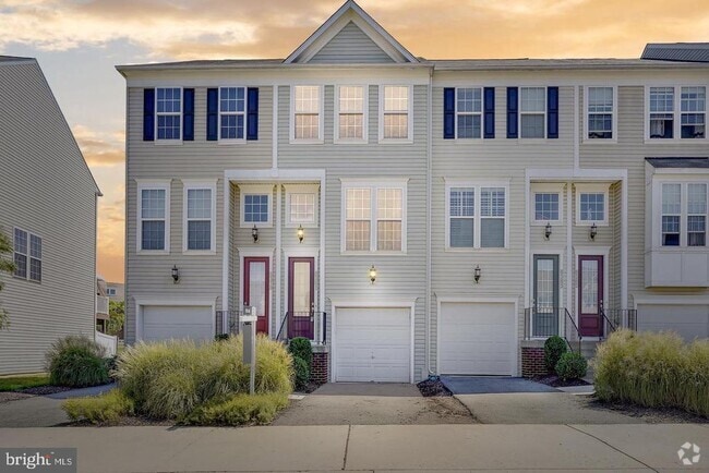 Building Photo - 8381 Scotland Loop Rental