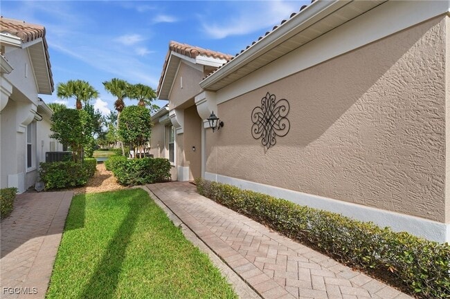 Photo - 11041 Iron Horse Way