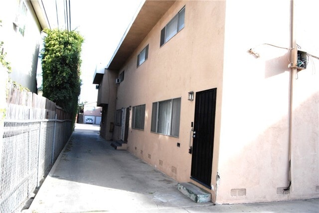 Photo - 11413 Cedar Ave