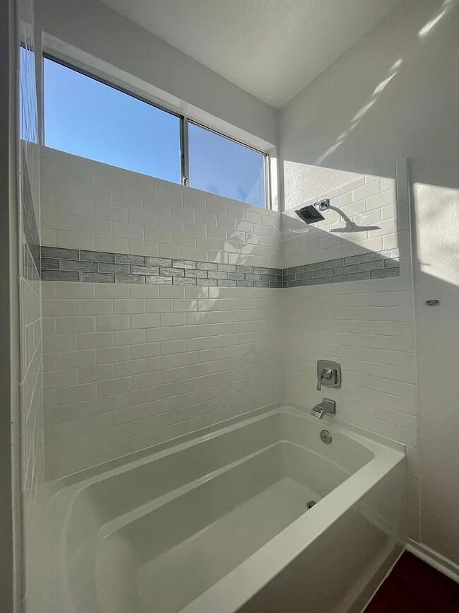 Photo - 24986 Los Alamos