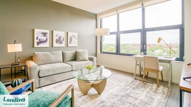 Photo - 2480-2522 N Milwaukee Ave Unidad 636.1403906