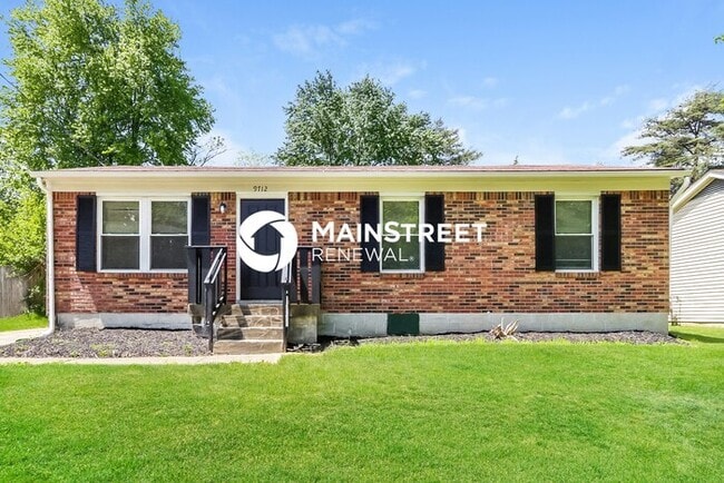 Building Photo - 3 Bedroom Pet-Friendly Home in Louisville, KY with Main Street Renewal