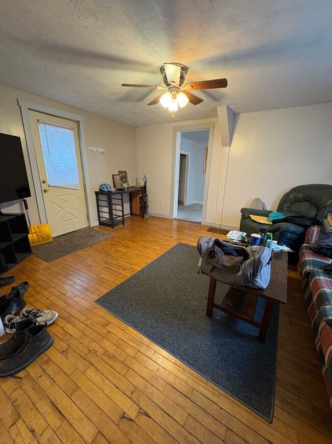 Photo - 1018 Zeisler St Unit 1018