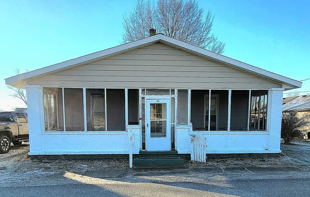 Photo - 415 SW 3rd St