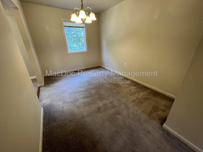 Photo - 14611 Earlham Ct