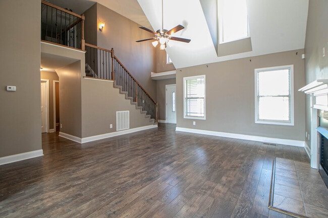 Photo - 144 Sycamore Hill Dr
