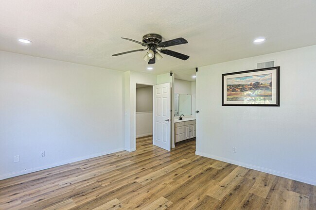 3440 W Park Balboa Ave