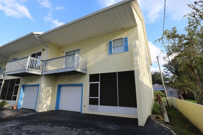 Building Photo - 825 Anastasia Blvd Rental