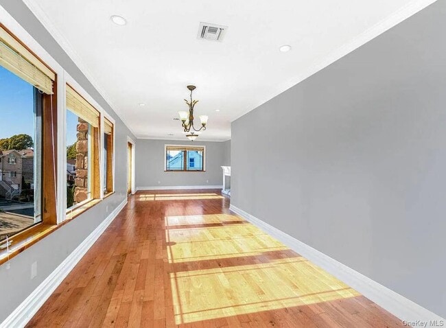 Photo - 113 Maple Pl Unidad 2nd Floor