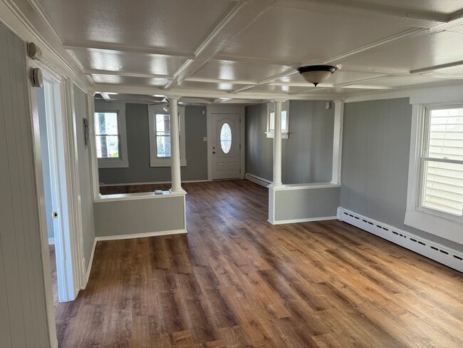 Building Photo - 359 Henry St Unit 1