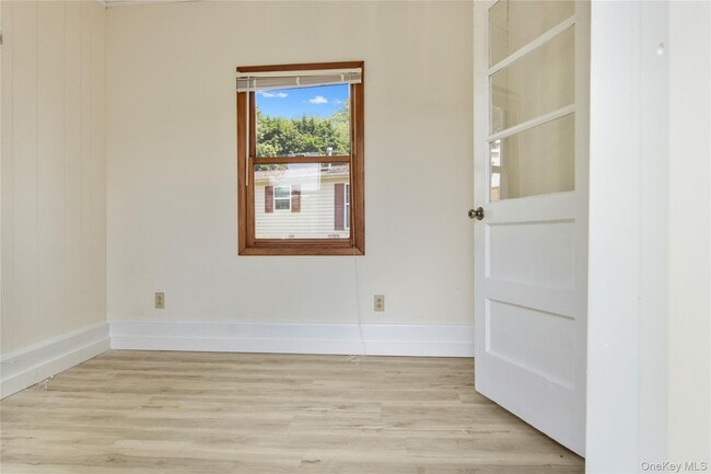 Photo - 18 Thamsen Dr