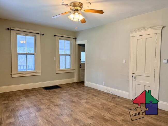 Photo - 102 Northfield St Unidad 4