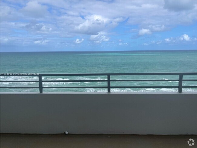 Building Photo - 5555 Collins Ave Unit 16K Rental