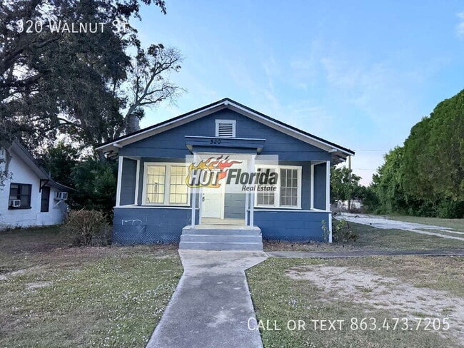 Photo - 320 Walnut St