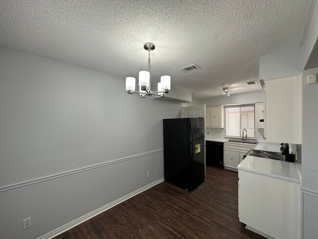Photo - 5601 Purple Sage Dr