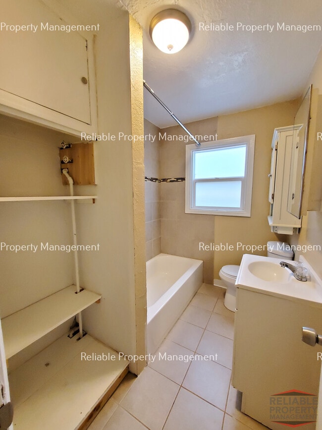Photo - 310 7th St Unit #6
