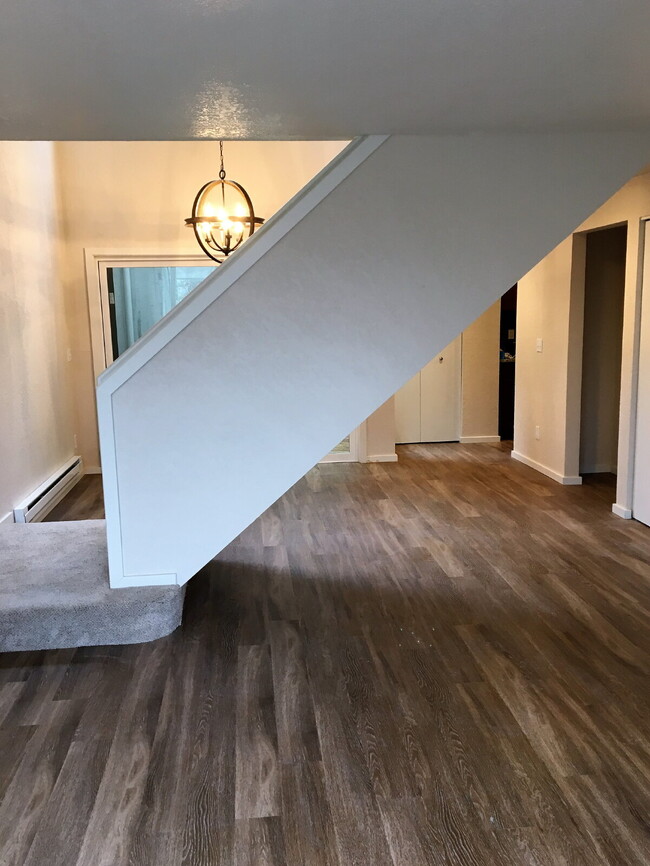Photo - Charming 2-Bed, 2-Bath Condo in Des Moines, Walking Distance to the Marina!!!