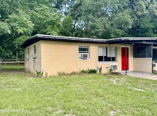1859 Doyon Ct