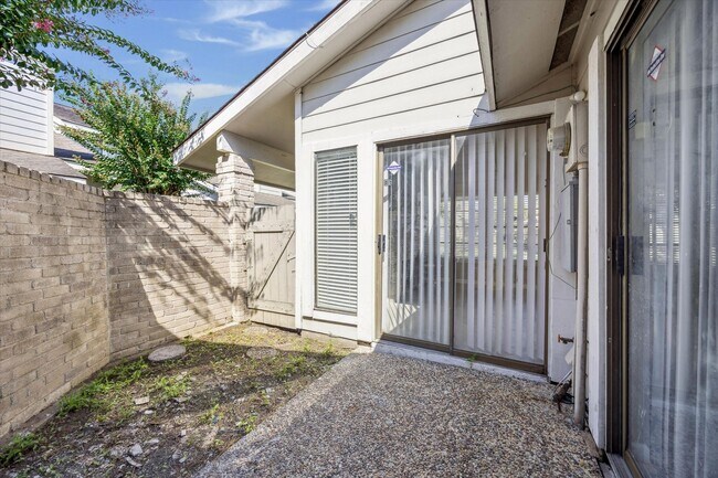 Photo - 11957 Bob White Dr Unit 863