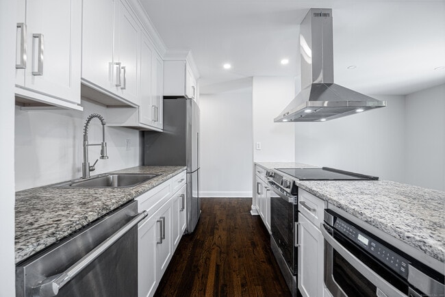Building Photo - 516 Vincelette St Unit A2 Rental