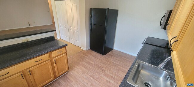 Photo - 1356 Villa Way Unit E
