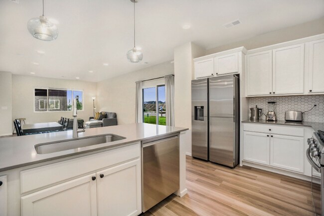 Photo - 2844 Barnstormer St