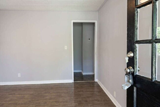 Photo - 431 Bussey Ave