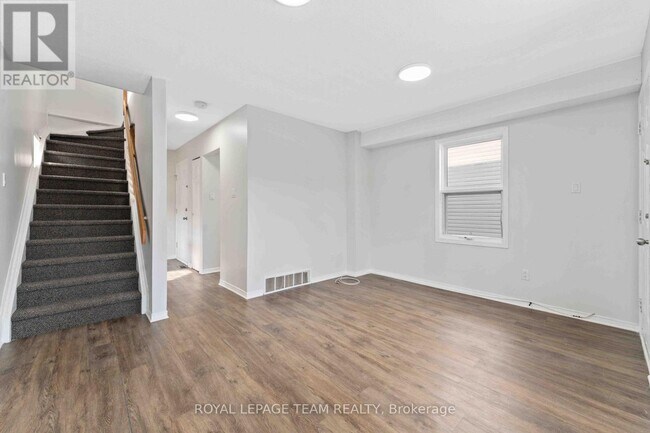 Photo - 1420 Raven Ave
