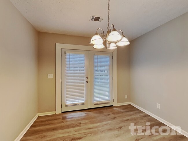 Photo - 1124 Whisper Wind Dr