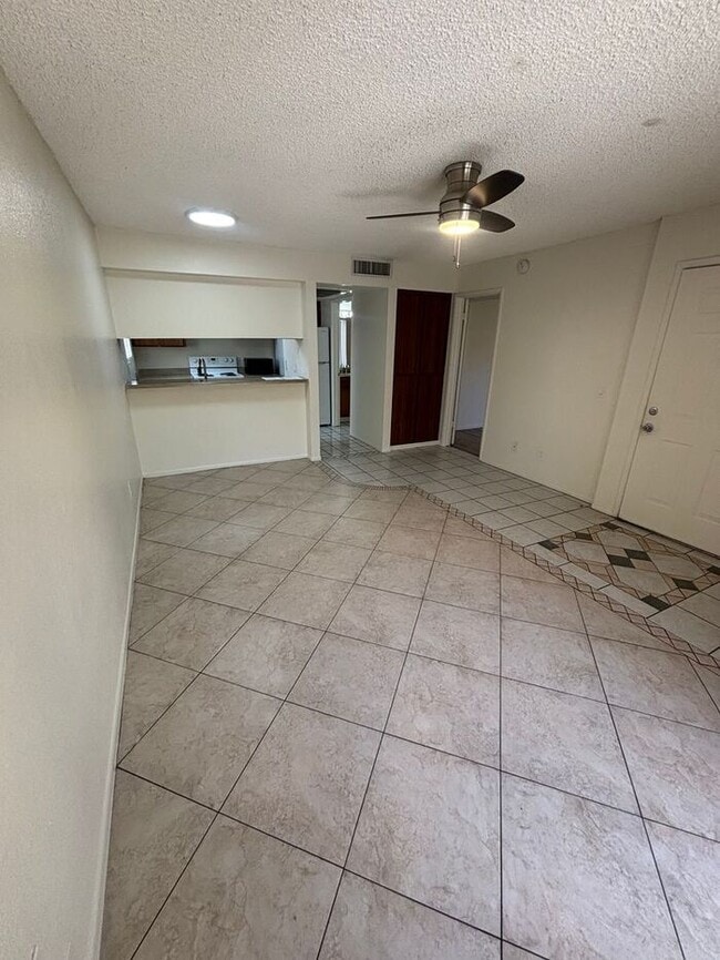 Building Photo - Welcome Home to El Diablo Apartments – 1 B...