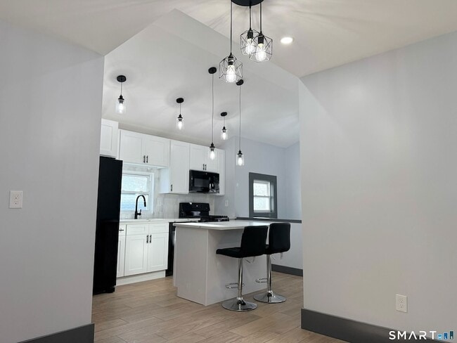 Photo - 134 Hubinger St