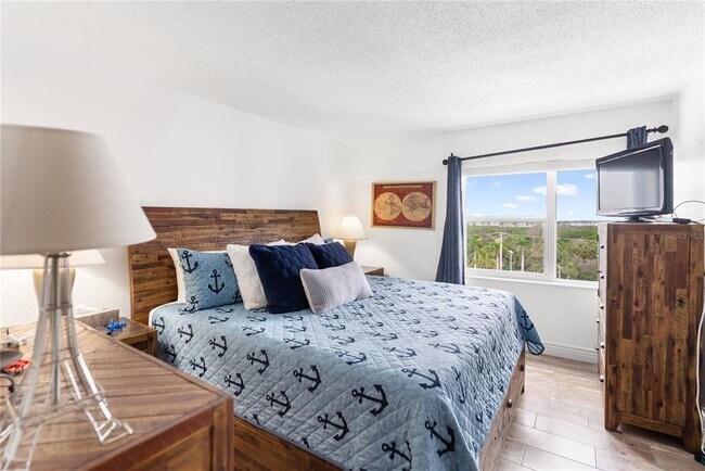 Photo - 1750 Benjamin Franklin Dr Unidad 6G