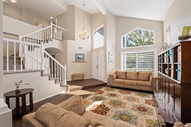 Photo - 20891 Porter Ranch Rd