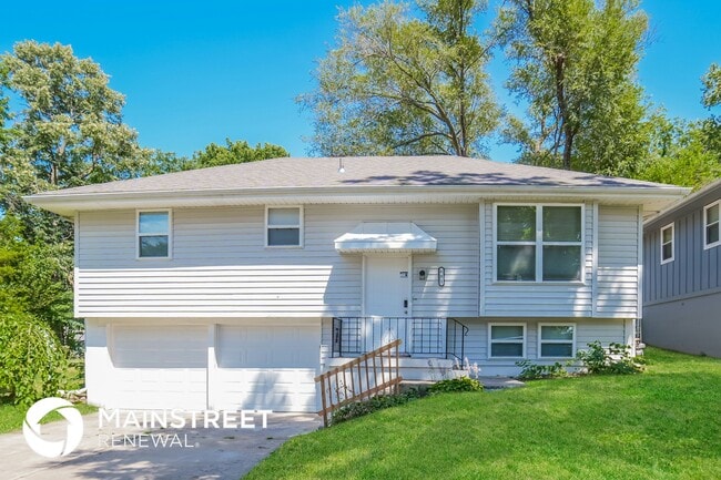 Building Photo - 601 S Central St