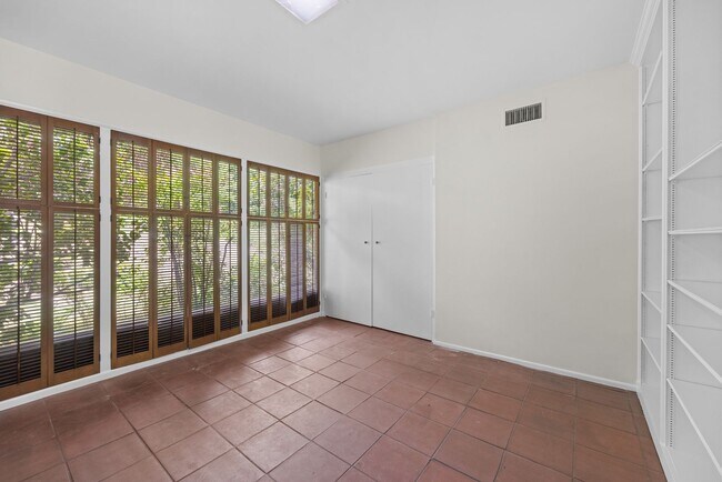 Photo - Classic Mid-Century home moments from Fryman Canyon