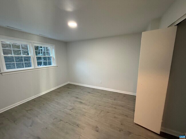 Photo - 120 Georgetown Green