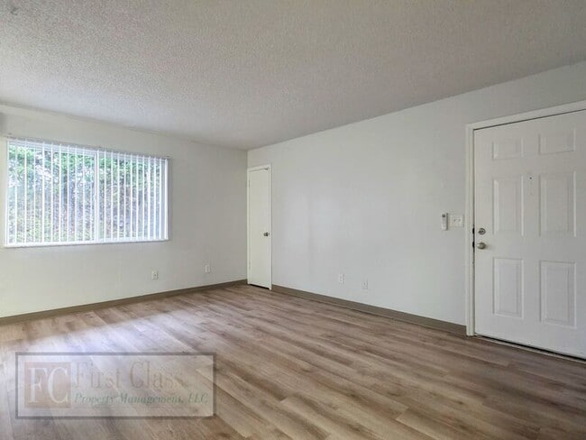 Photo - Shade Tree Apartments