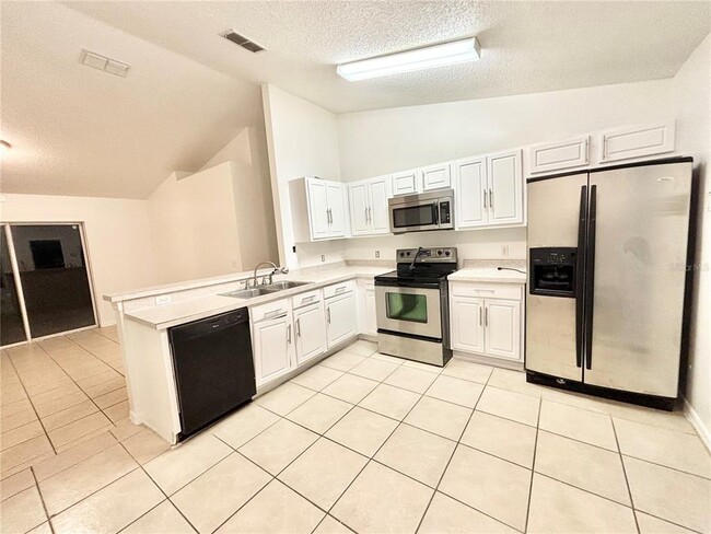 Photo - 362 Aylesbury Ct