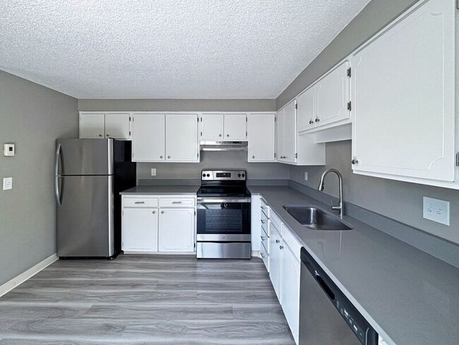 1109-D West 6th Avenue