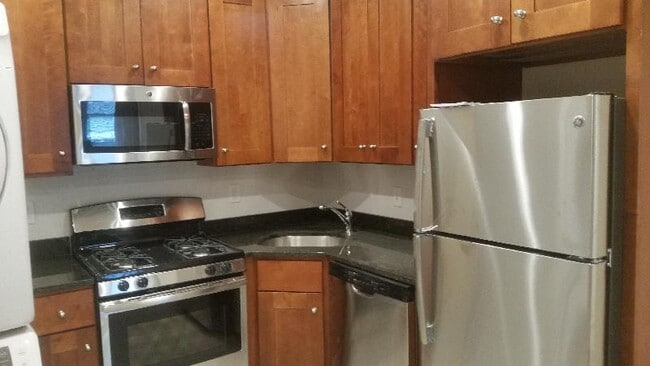 Photo - 36 High St Unit B2